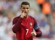 开云体育直播-福登爆发引领三狮风暴，爱尔兰智利式坚韧点亮淘汰赛曙光