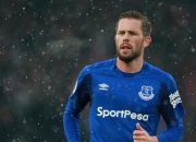 开云下载-恩佐爆发点燃赛场，阿尔及利亚强势晋级，英格兰的挑战与启示