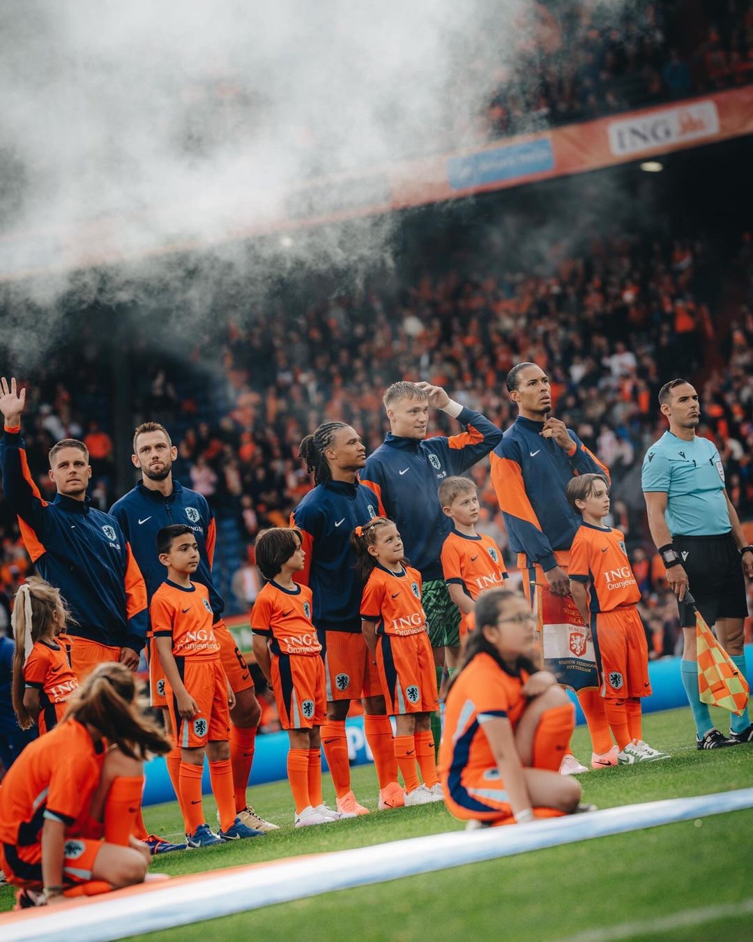 荷兰防线铜墙铁壁，坚守领先优势的简单介绍