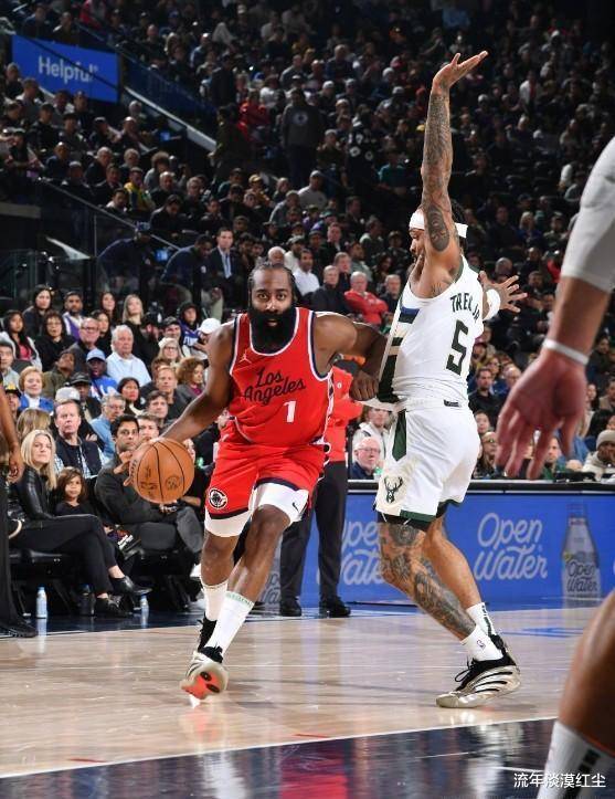 马刺轻取快船，利拉德带队取胜