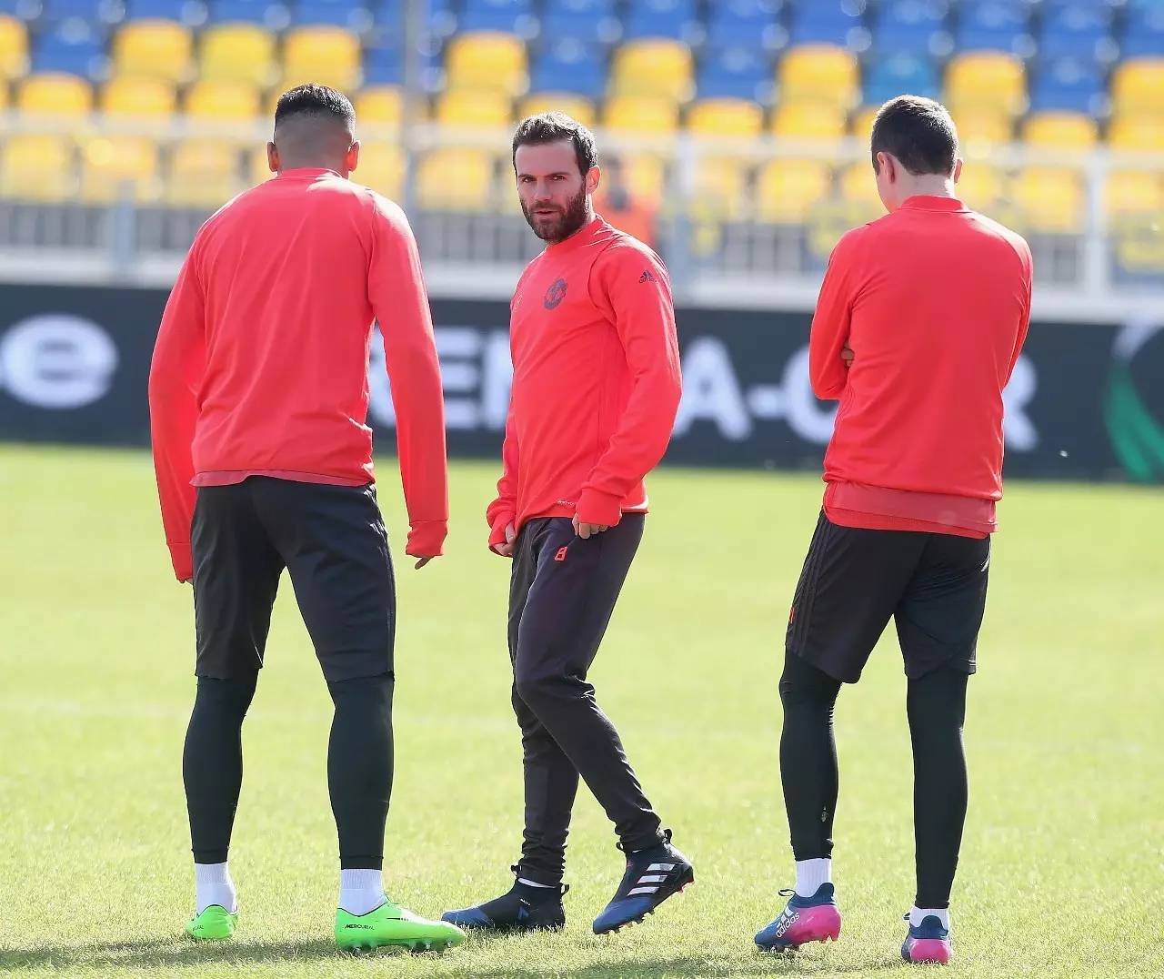 包含华孚般尼凭一粒进球战胜斯旺西城的词条