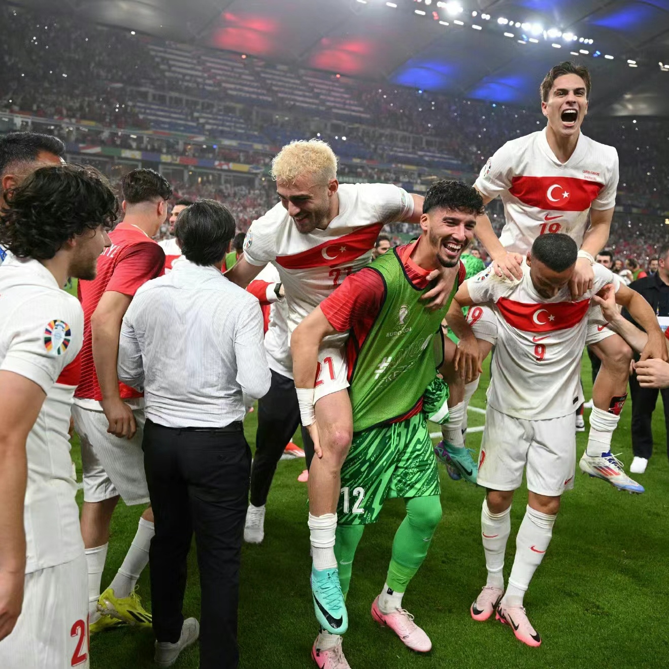 欧洲强队碰撞，一场场比赛令人热血沸腾的简单介绍