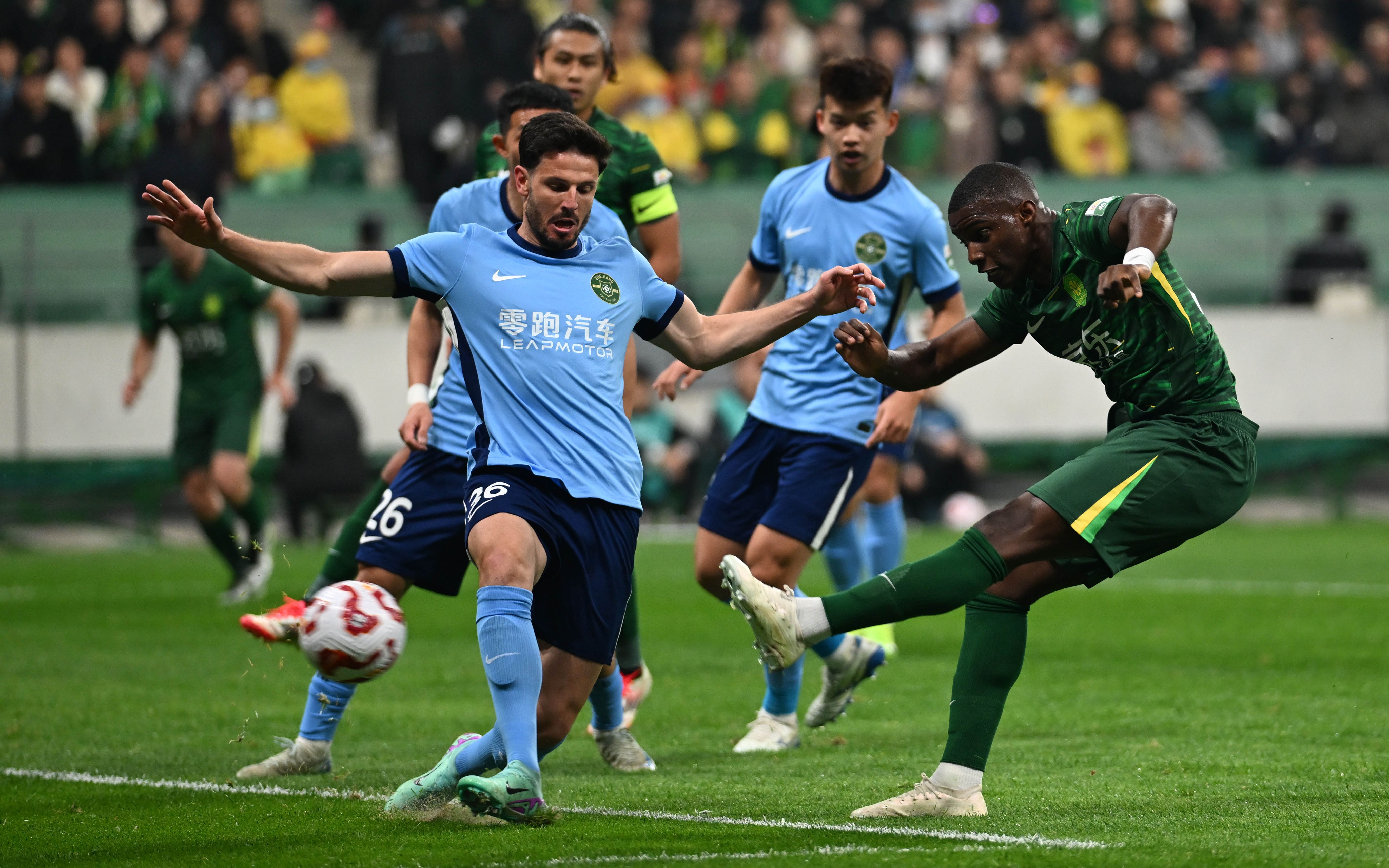 关于北京国安新援表现不俗，助球队连胜取得赛季首胜的信息