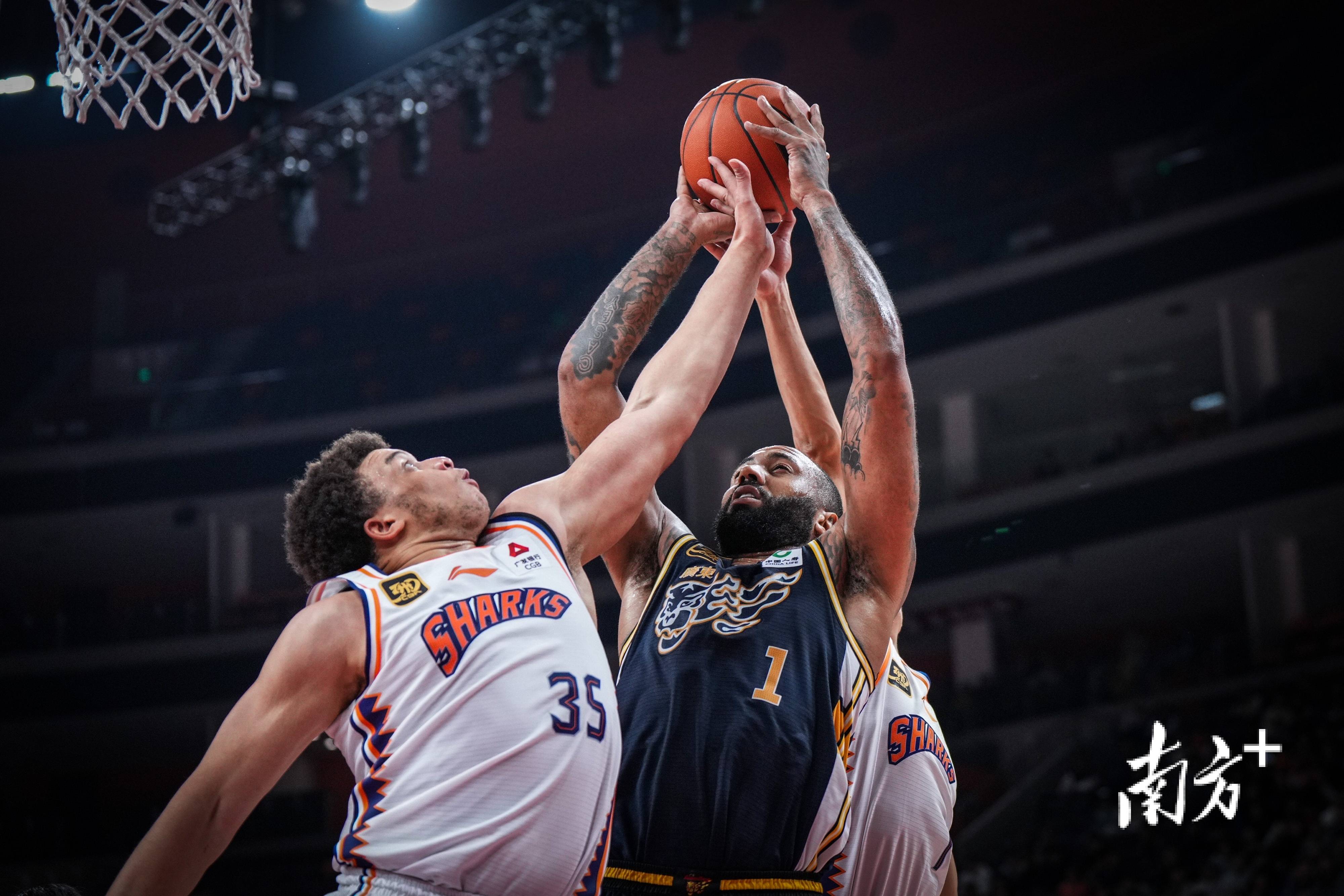 广东队主场作战，实现完美胜利的简单介绍