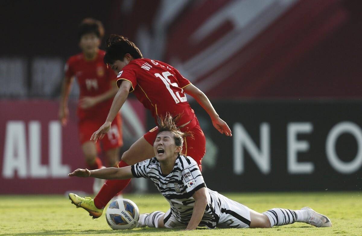 非洲之巅：女足锋线连连进球的简单介绍