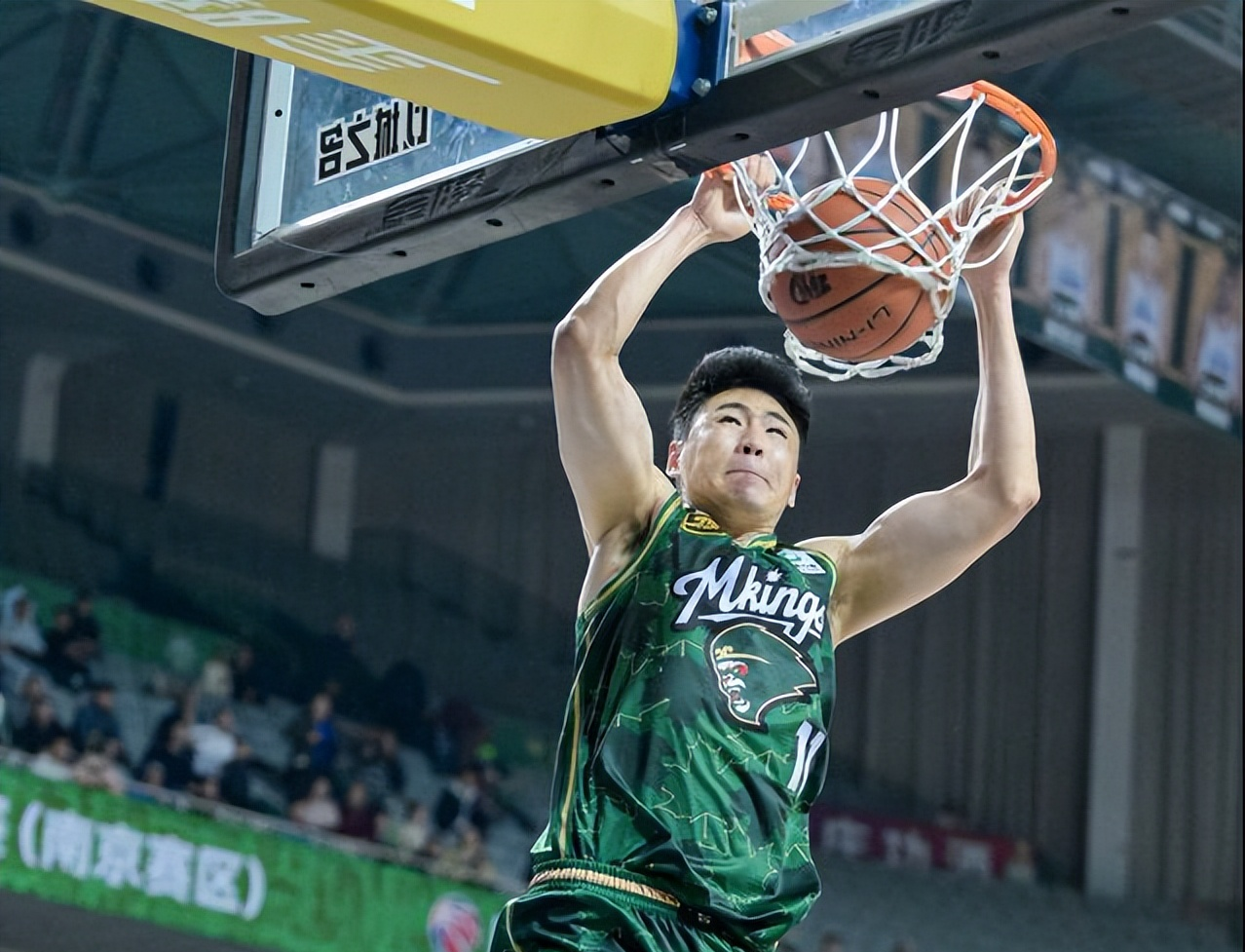 北京男篮绝杀广州取得关键胜利 北京男篮绝杀广州取得关键胜利