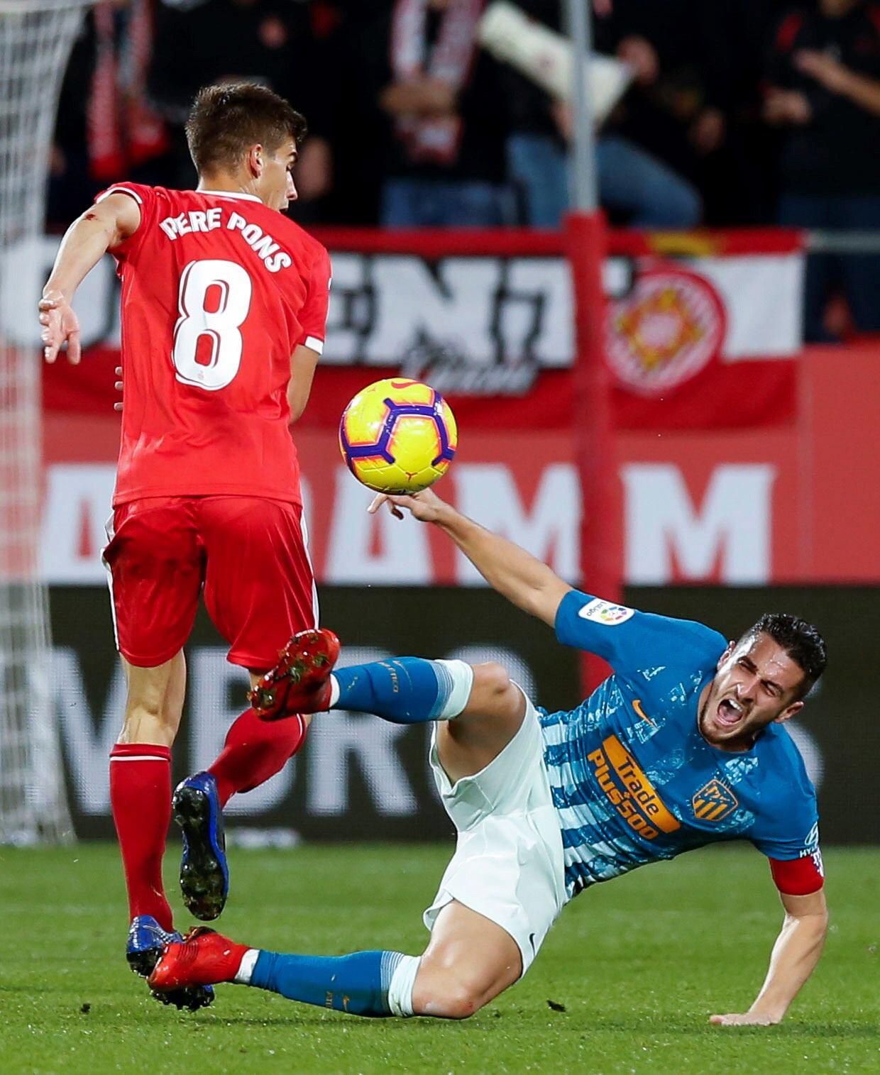 赫罗纳胜券在握，士气高昂向对手发起冲击的简单介绍