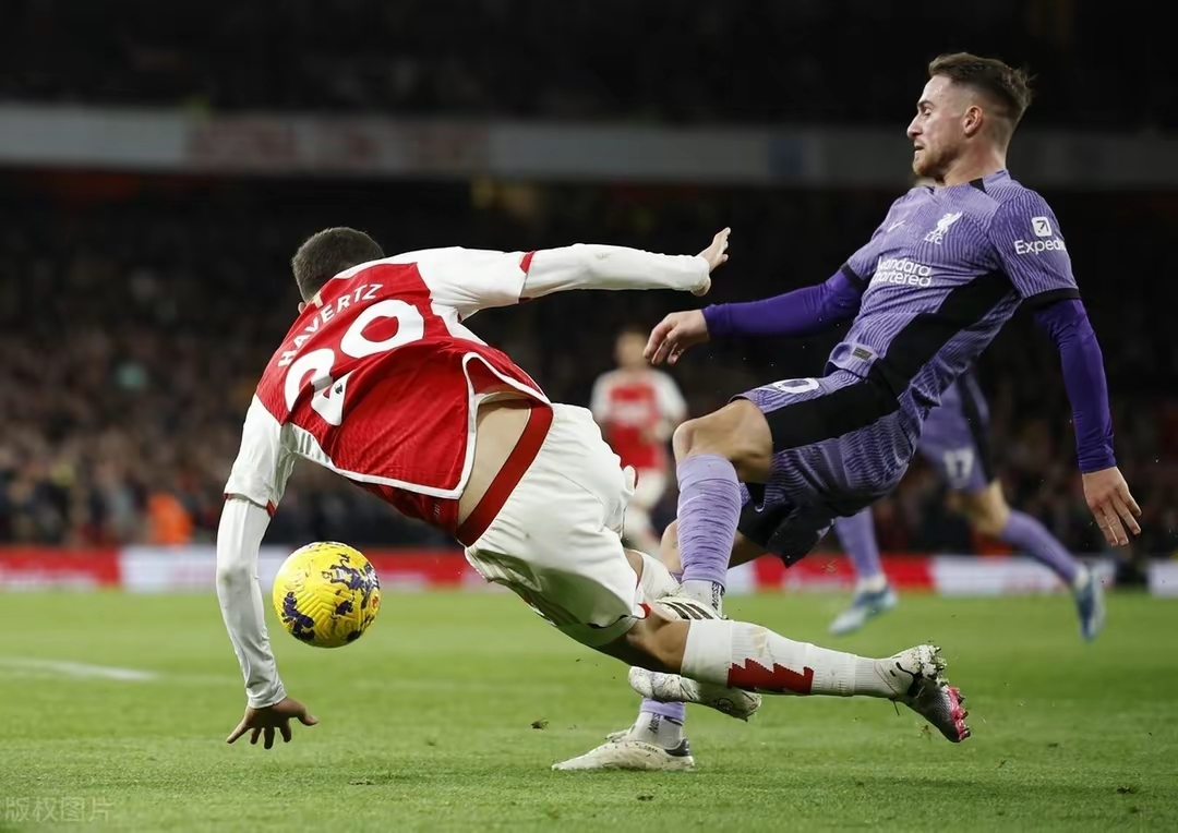 阿森纳碾压曼联,阿尔巴关键制胜 阿森纳碾压曼联,阿尔巴关键制胜