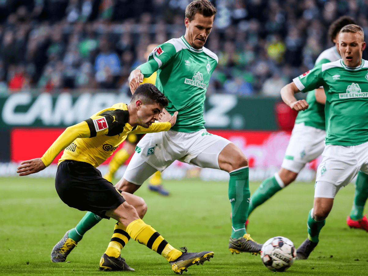 包含沃尔夫斯堡客场失约斯图加特，前景堪损的词条