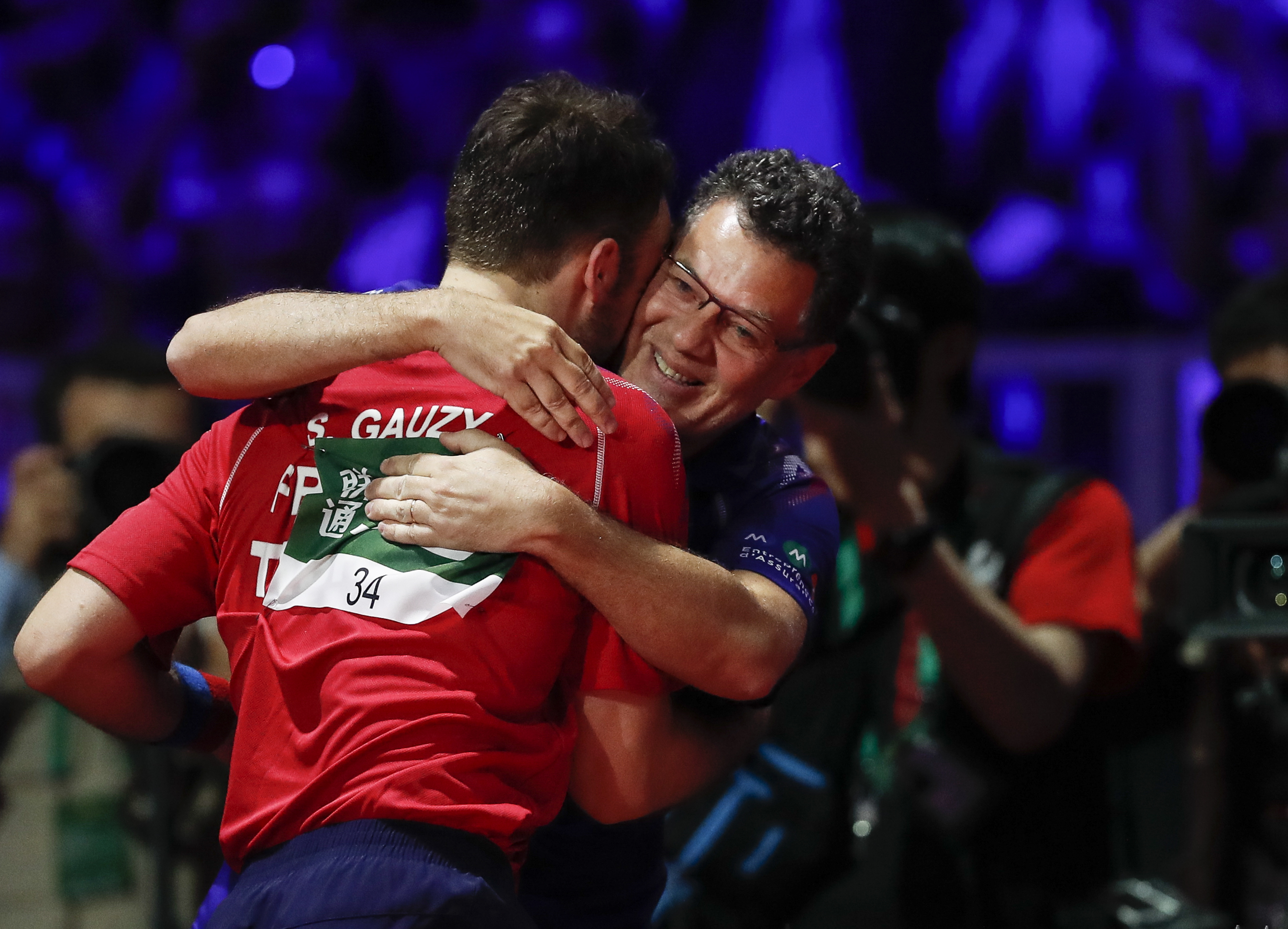 法国队险胜韩国队,许昕扛起全队 法国队险胜韩国队,许昕扛起全队