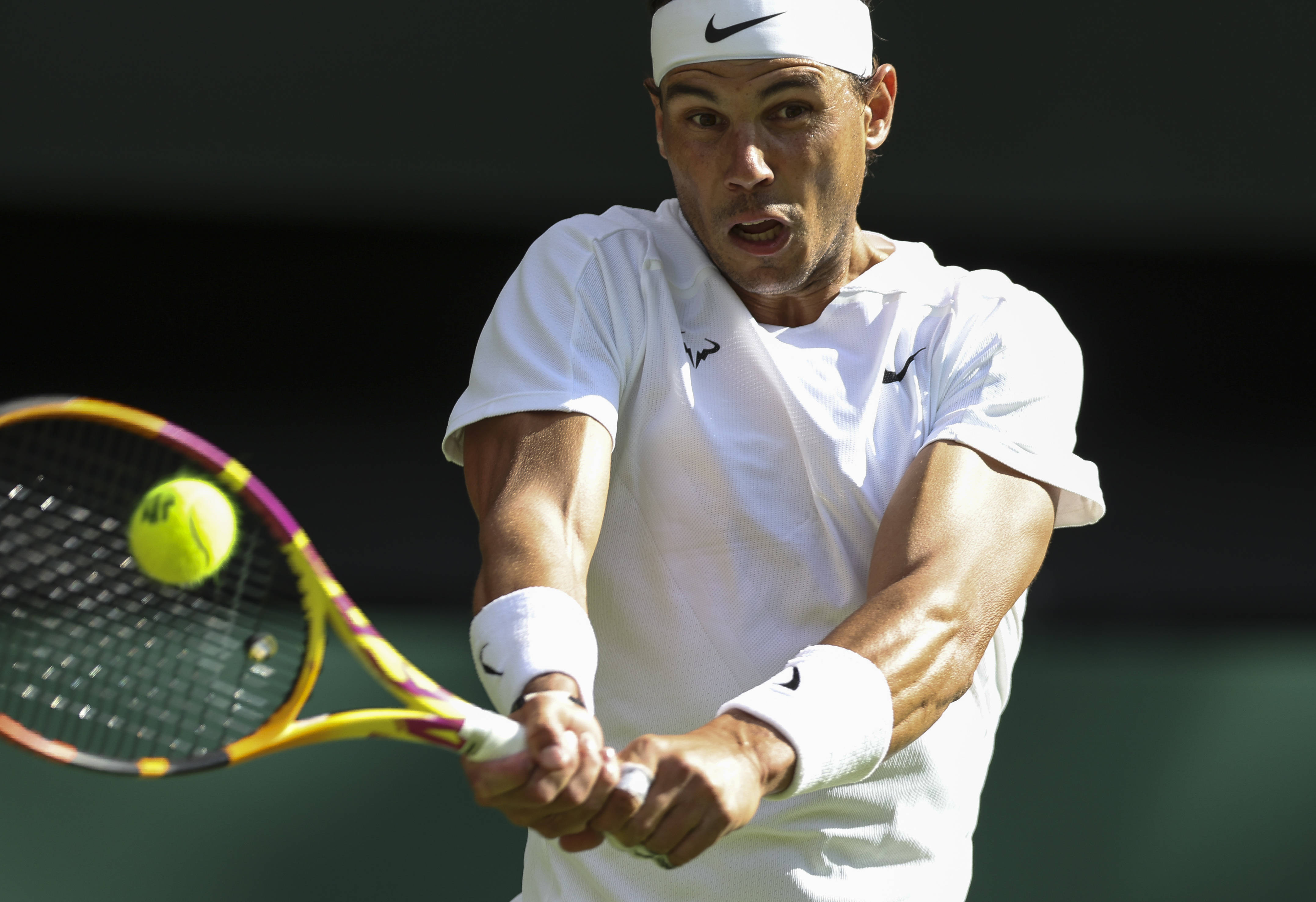 温网横扫拉沃尔杯,纳达尔关键制胜的简单介绍 温网横扫拉沃尔杯,纳达尔关键制胜的简单介绍