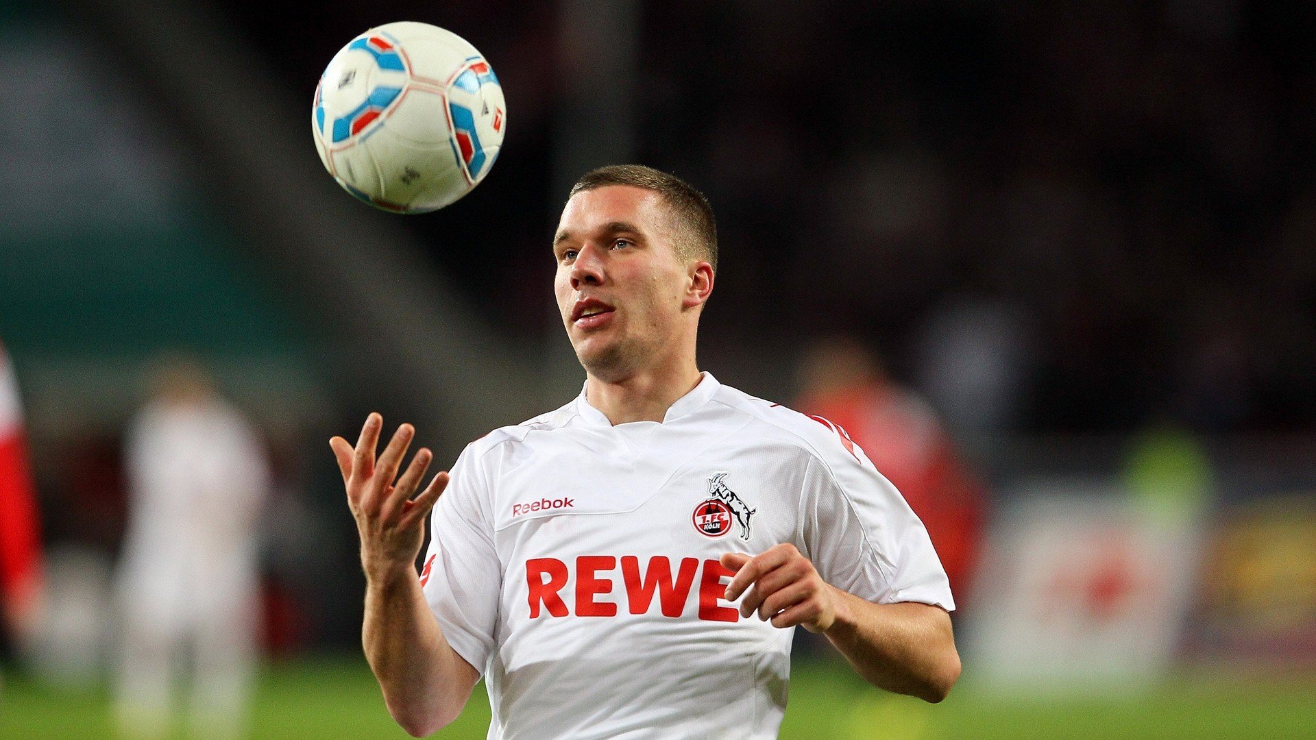 沙特金元收割那不勒斯，莱奥在更大的舞台淬炼成钢