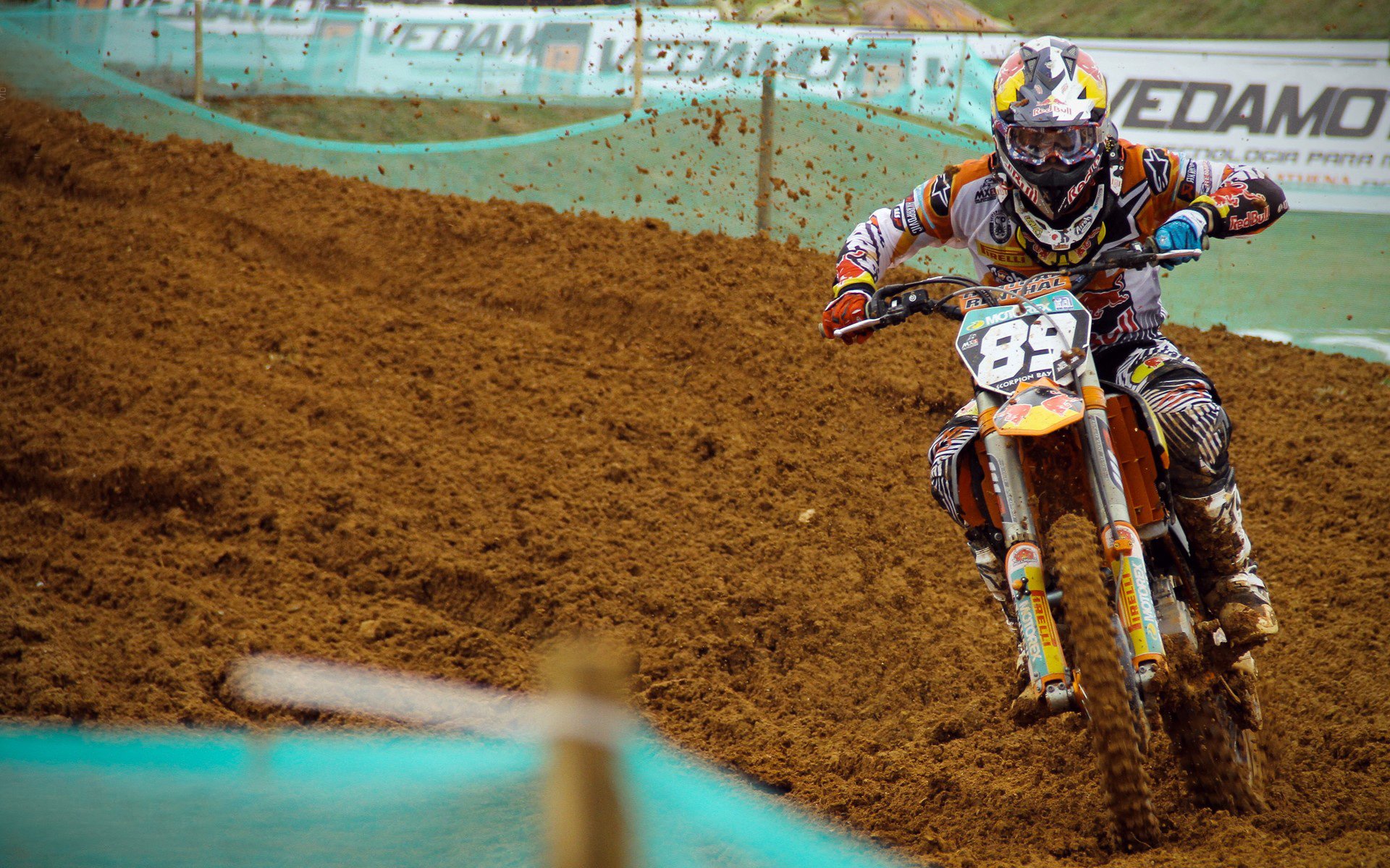 蓝黑风暴席卷南美，国际米兰体系如何完美压制委内瑞拉，莱奥攻防两端展现统治级表现